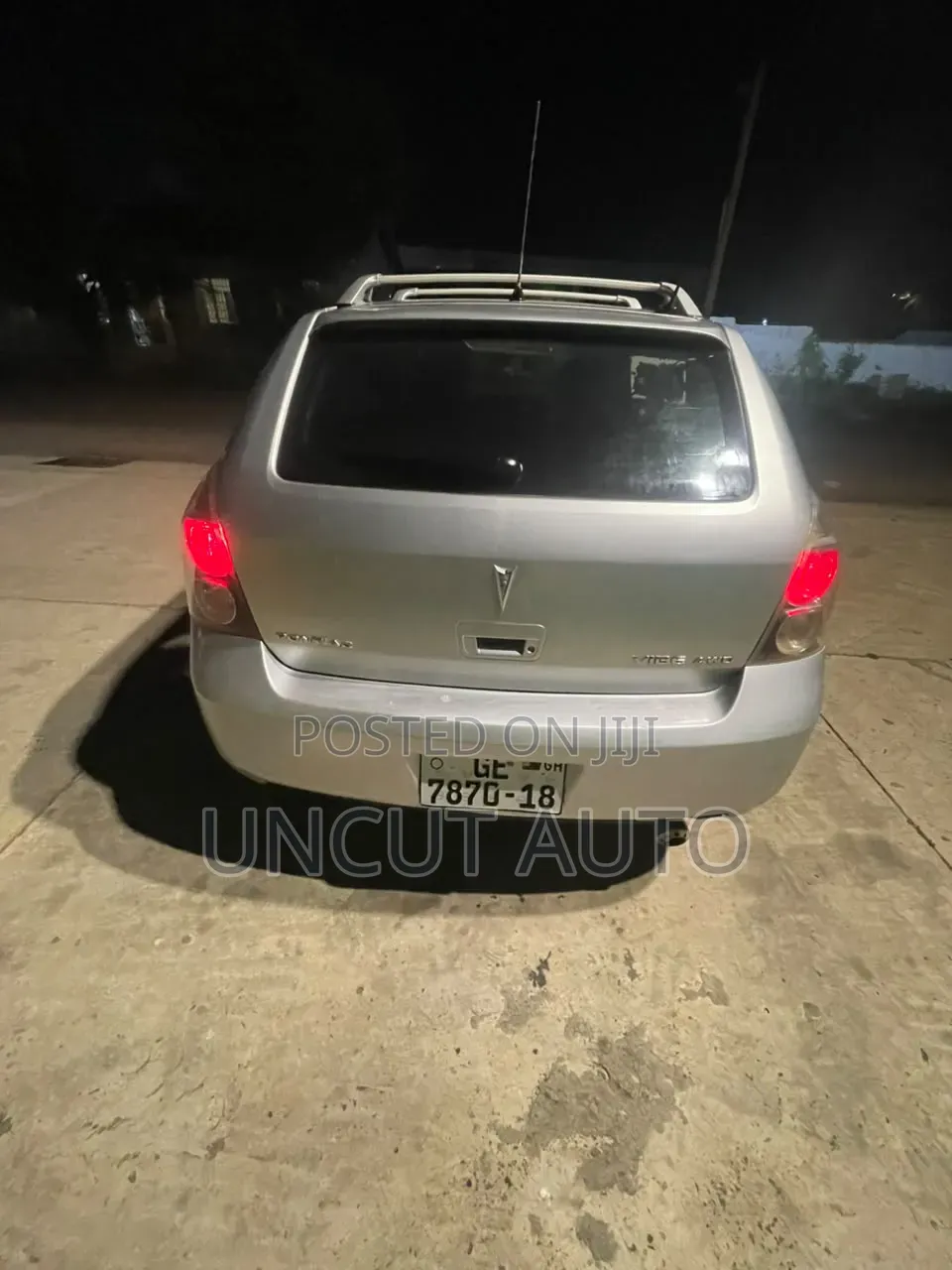 Pontiac Vibe 2010 Silver