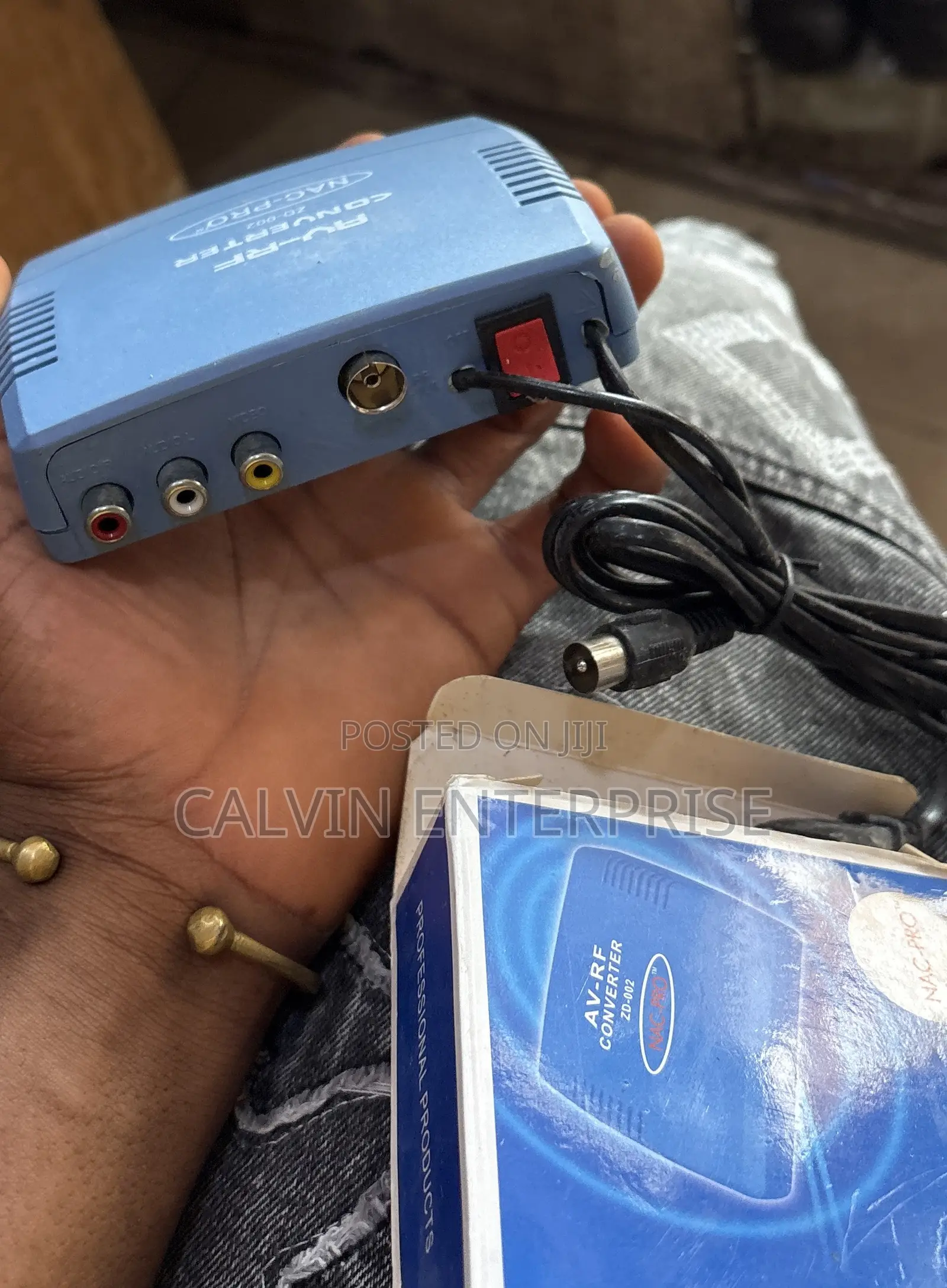 Av to RF Converter