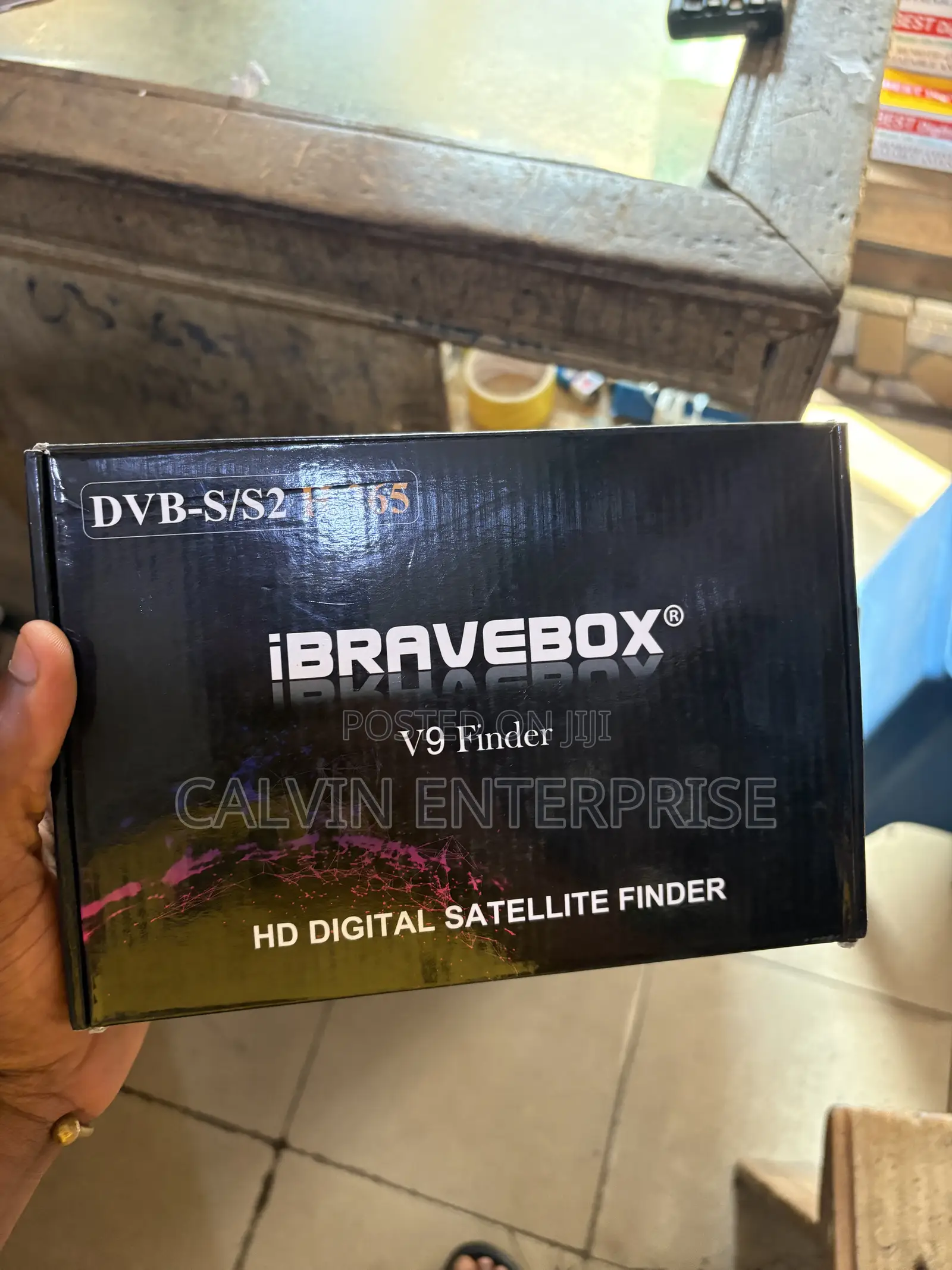 V9 Satellite Finder