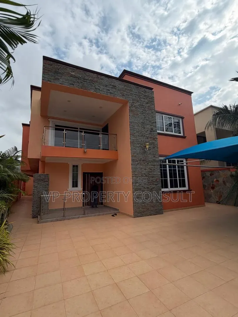 4bdrm House in Oyarifa Mall Area for rent