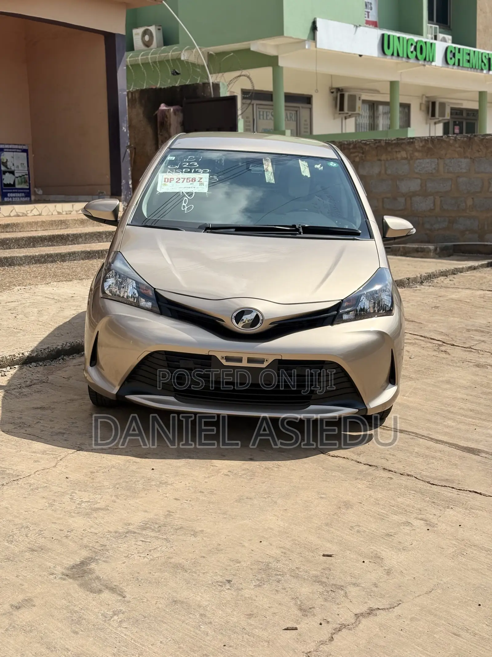 Toyota Vitz 1.3 AWD 3dr 2015 Gold