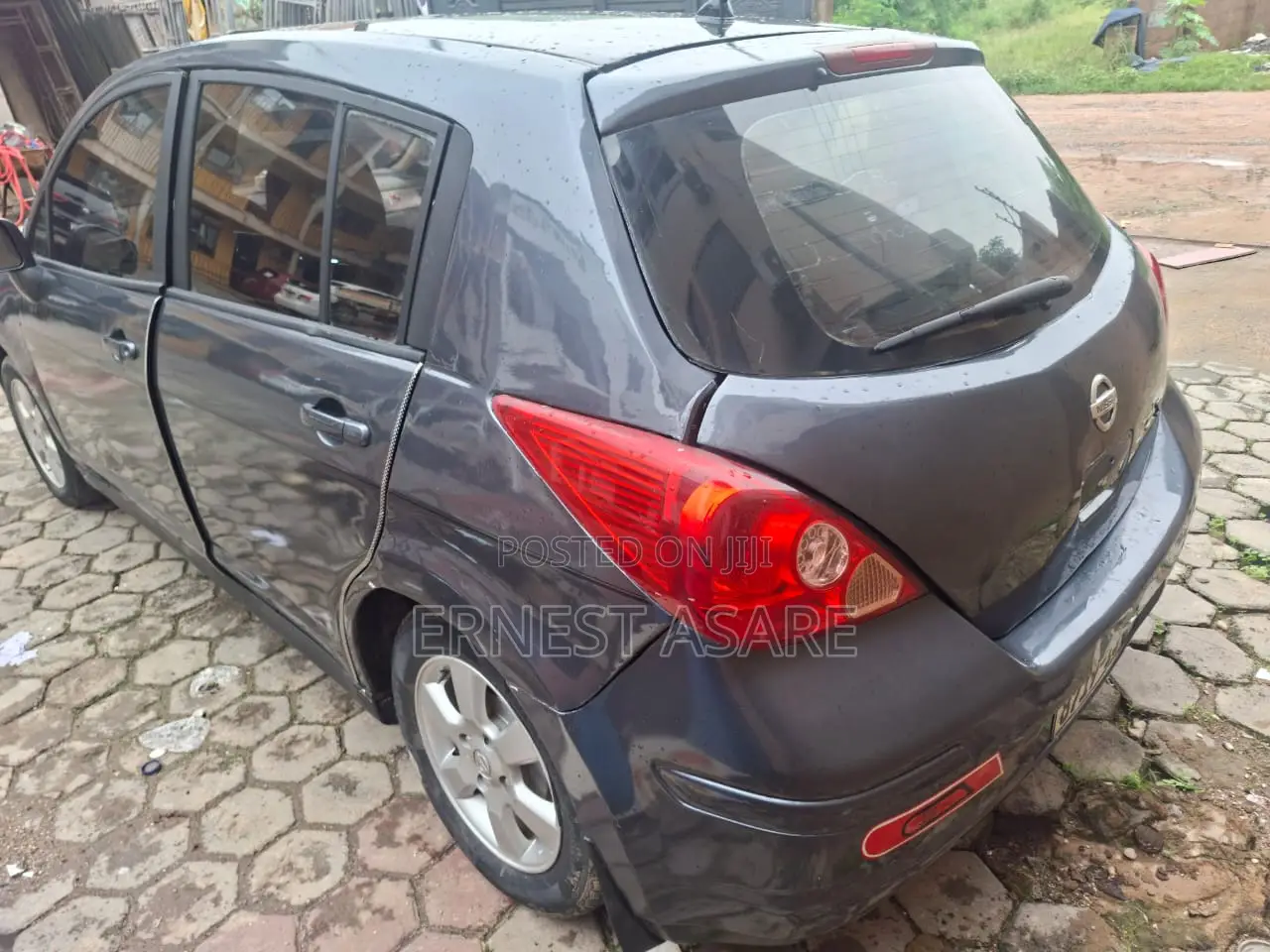 Nissan Versa 1.8 S Hatchback 2007 Gray