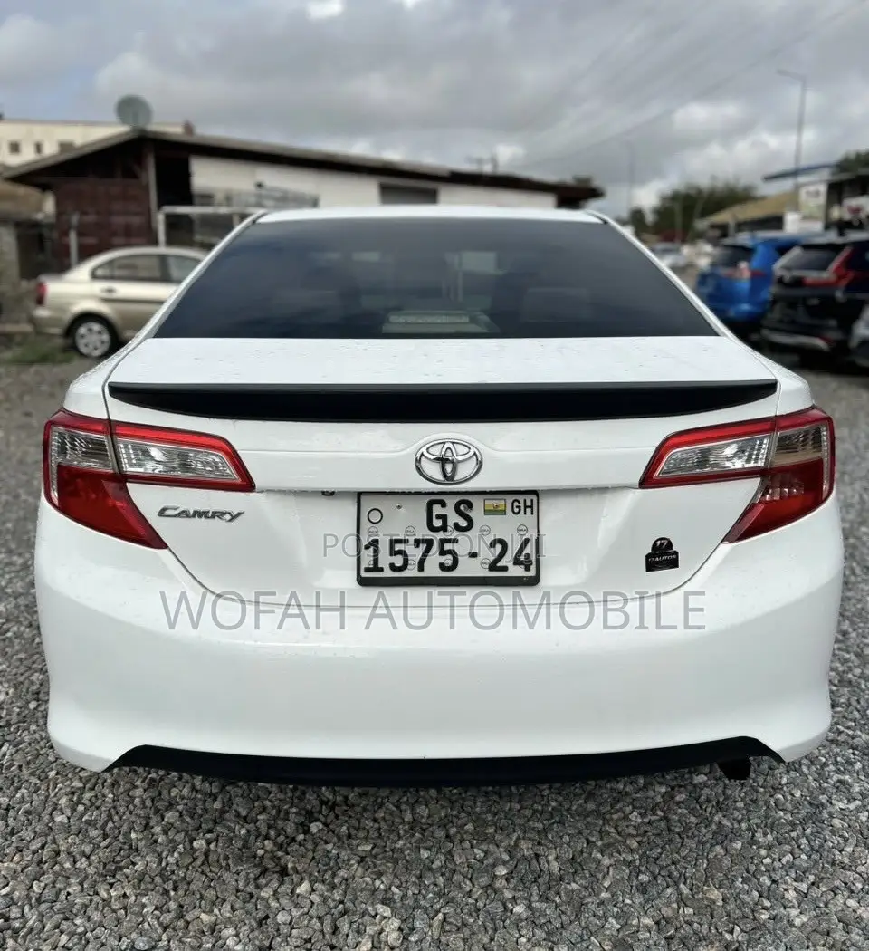 Toyota Camry 2014 White