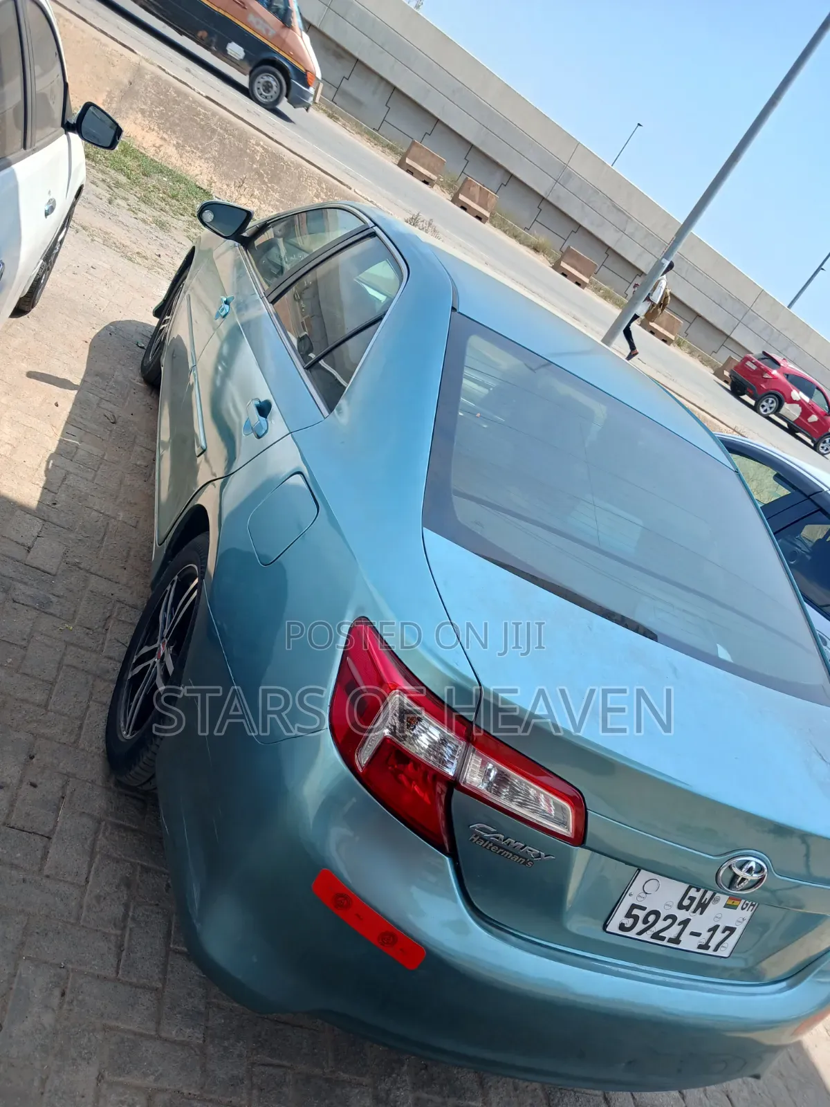 Toyota Camry LE 4dr Sedan w/Prod. End 11/13 (2.5L 4cyl 6A) 2014 Green
