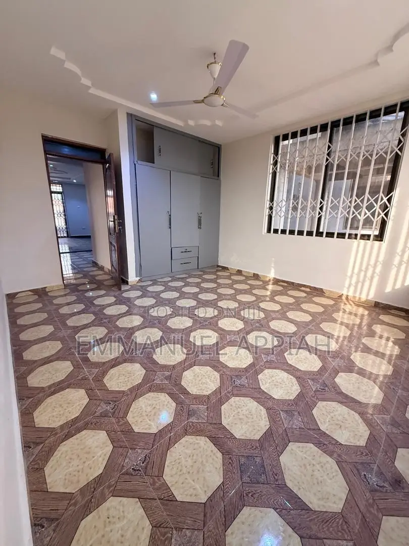 2bdrm Apartment in Ablekuma Joma for rent
