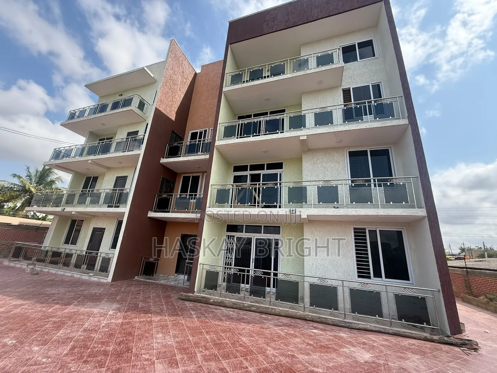 2bdrm Apartment in Awoshie for sale