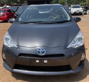 Toyota Aqua 2014 Gray
