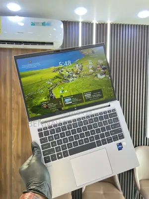 Laptop HP ZBook Firefly 14 G10 16GB Intel Core i5 SSD 512GB