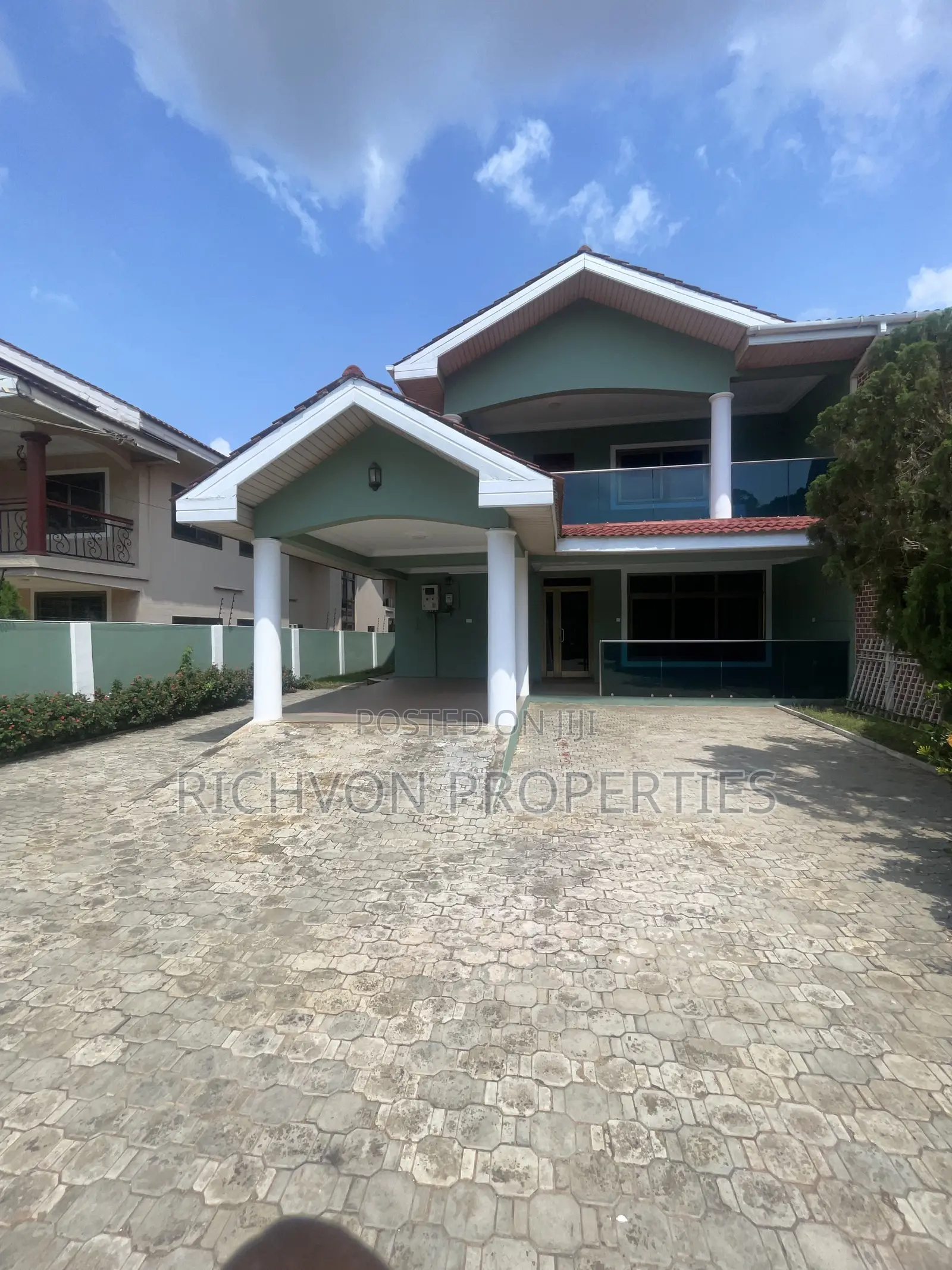 6 Bedroom Commercial Property for Office Use for Rent