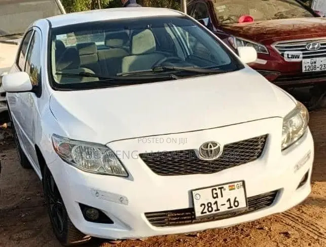 Toyota Corolla 2010 White