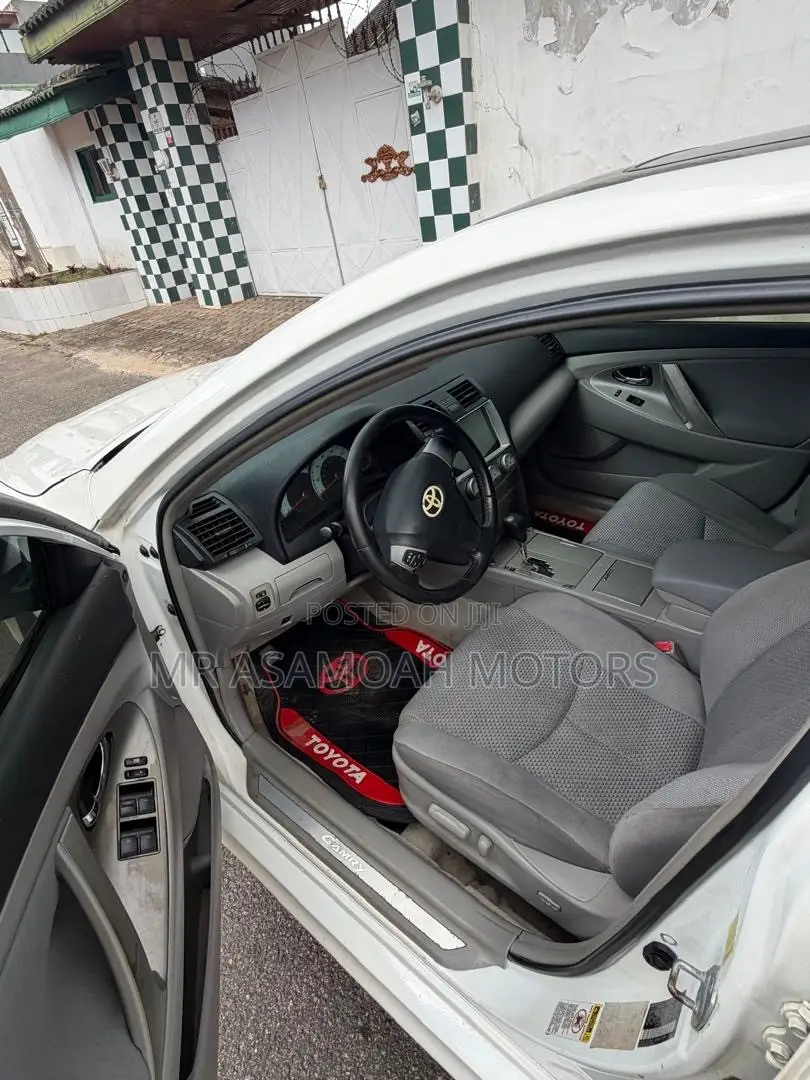 Toyota Camry 2011 White
