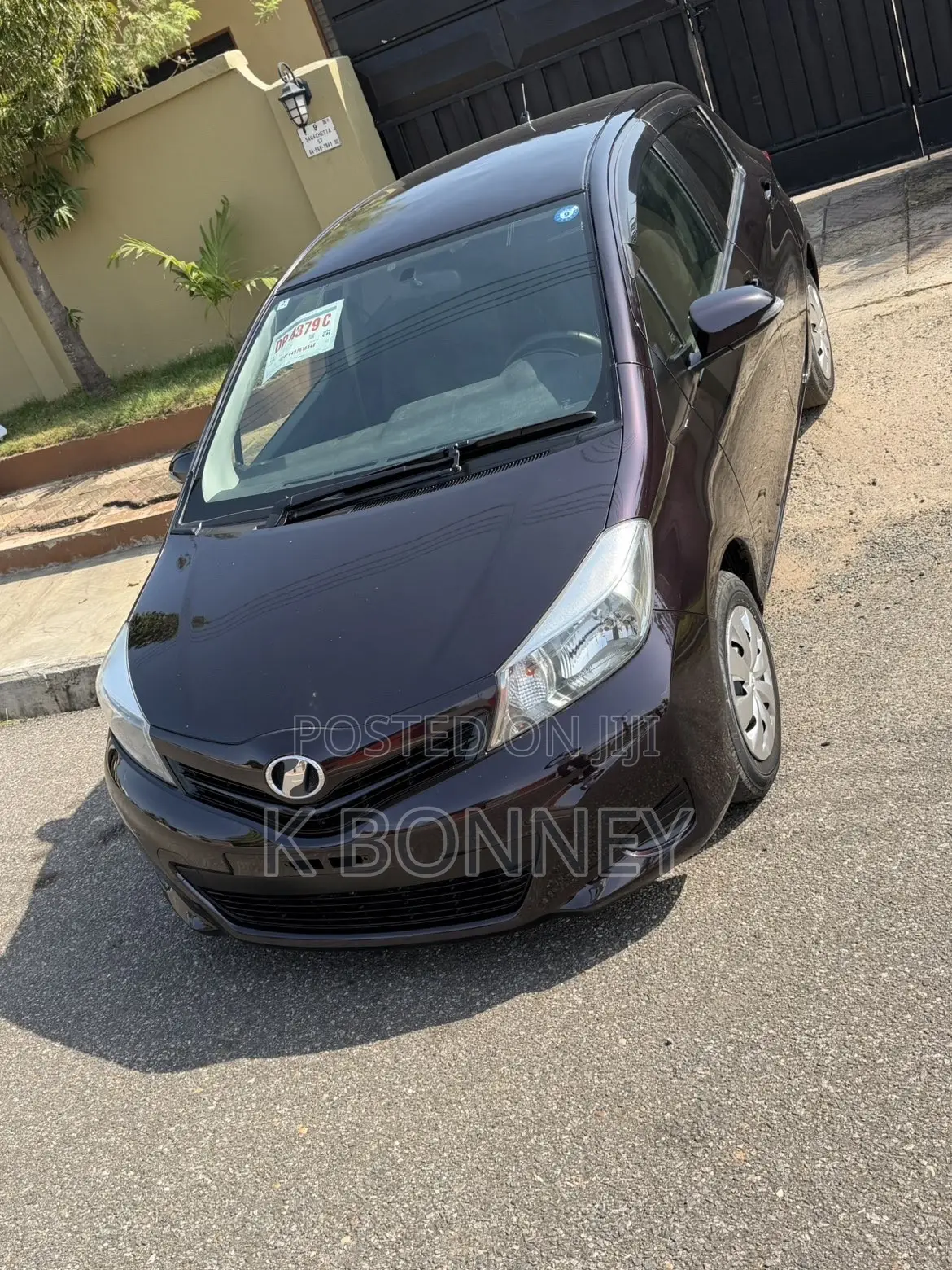 Toyota Vitz 2014 Purple