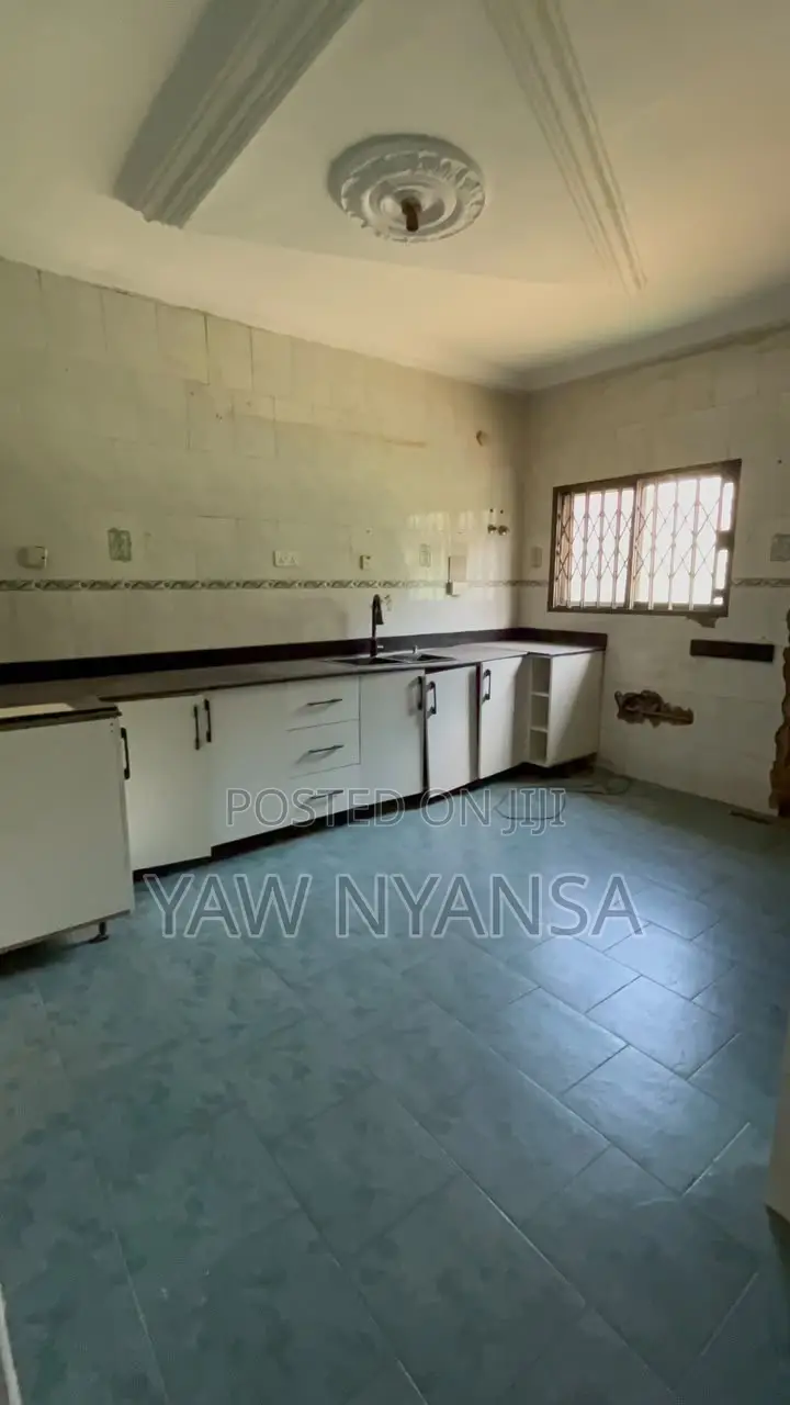 5bdrm House in Piller 2 Estate, Dome for rent