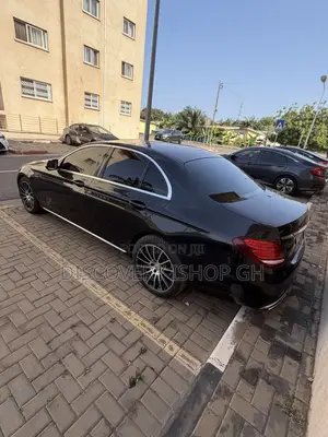 Mercedes-Benz E200 2019 Black