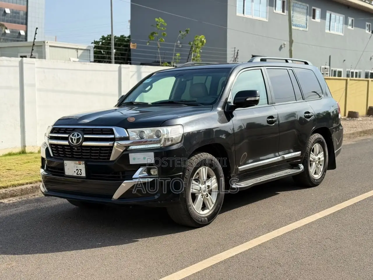 Toyota Land Cruiser 5.7 V8 2012 Black