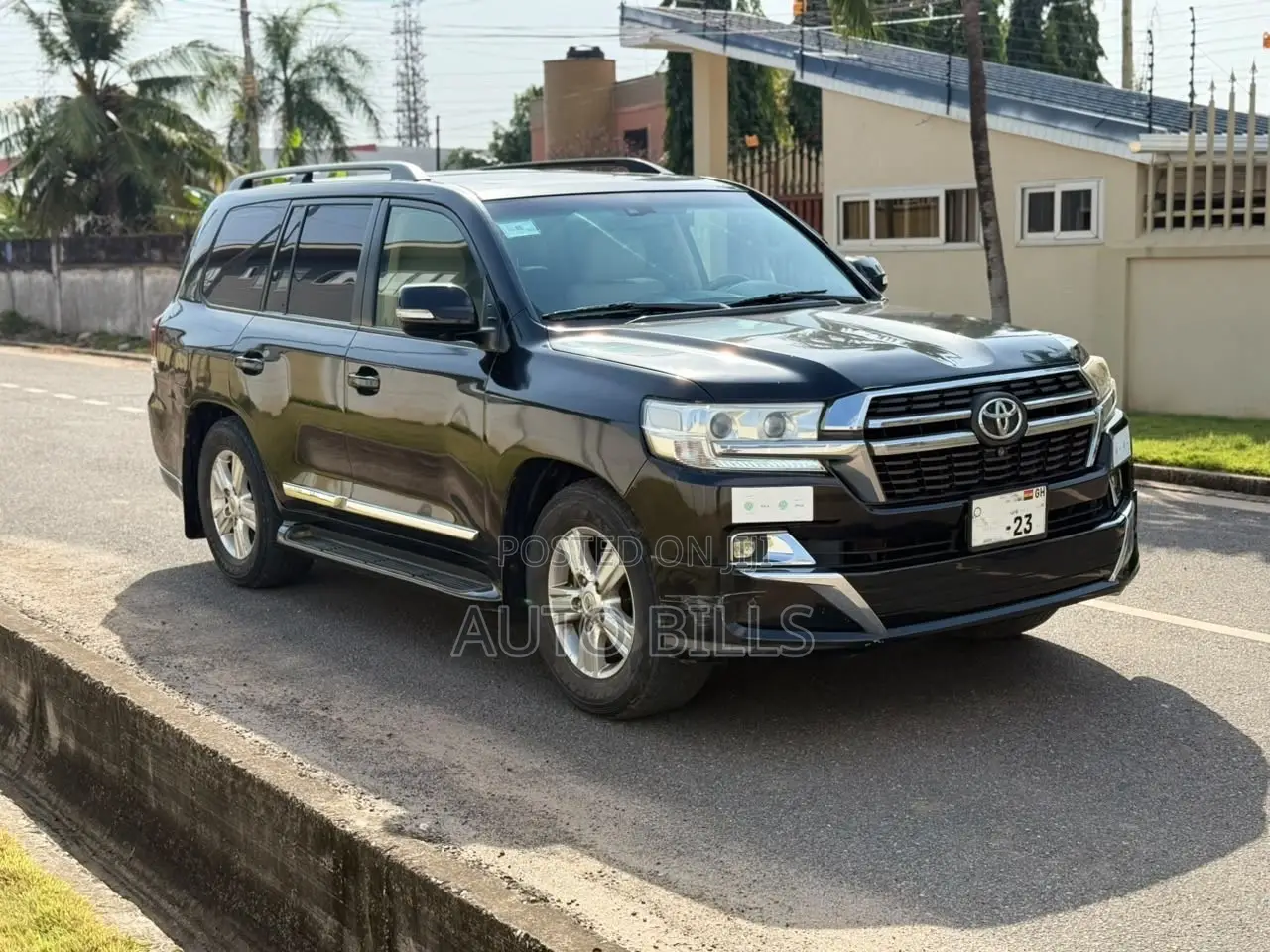 Toyota Land Cruiser 5.7 V8 2012 Black