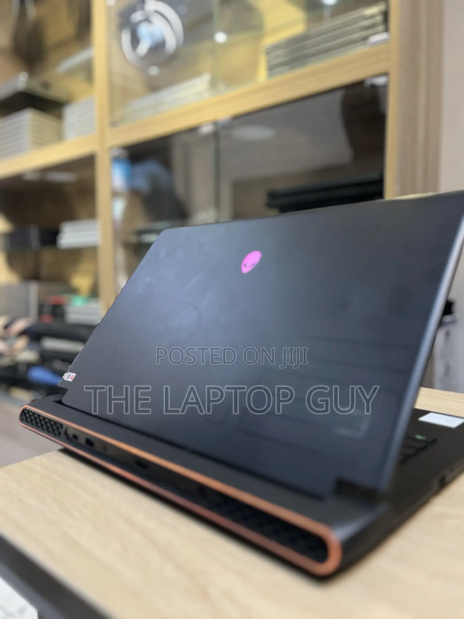 Laptop Alienware M16 R2 16GB Intel Core i7 SSD 1T