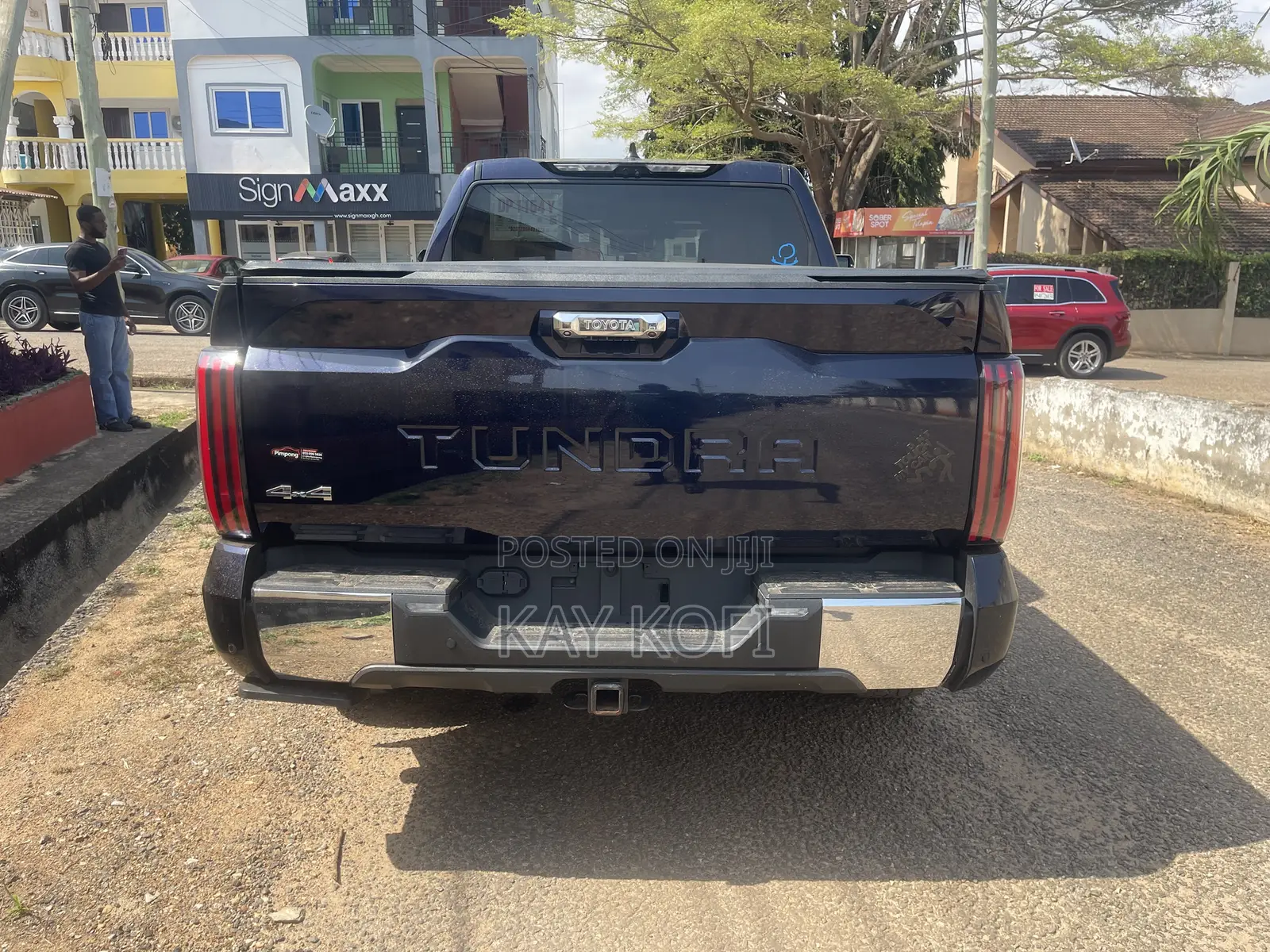 Toyota Tundra 1794 Edition CrewMax 5.5' Bed 2024 Blue