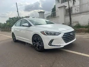 Hyundai Elantra 2018 White