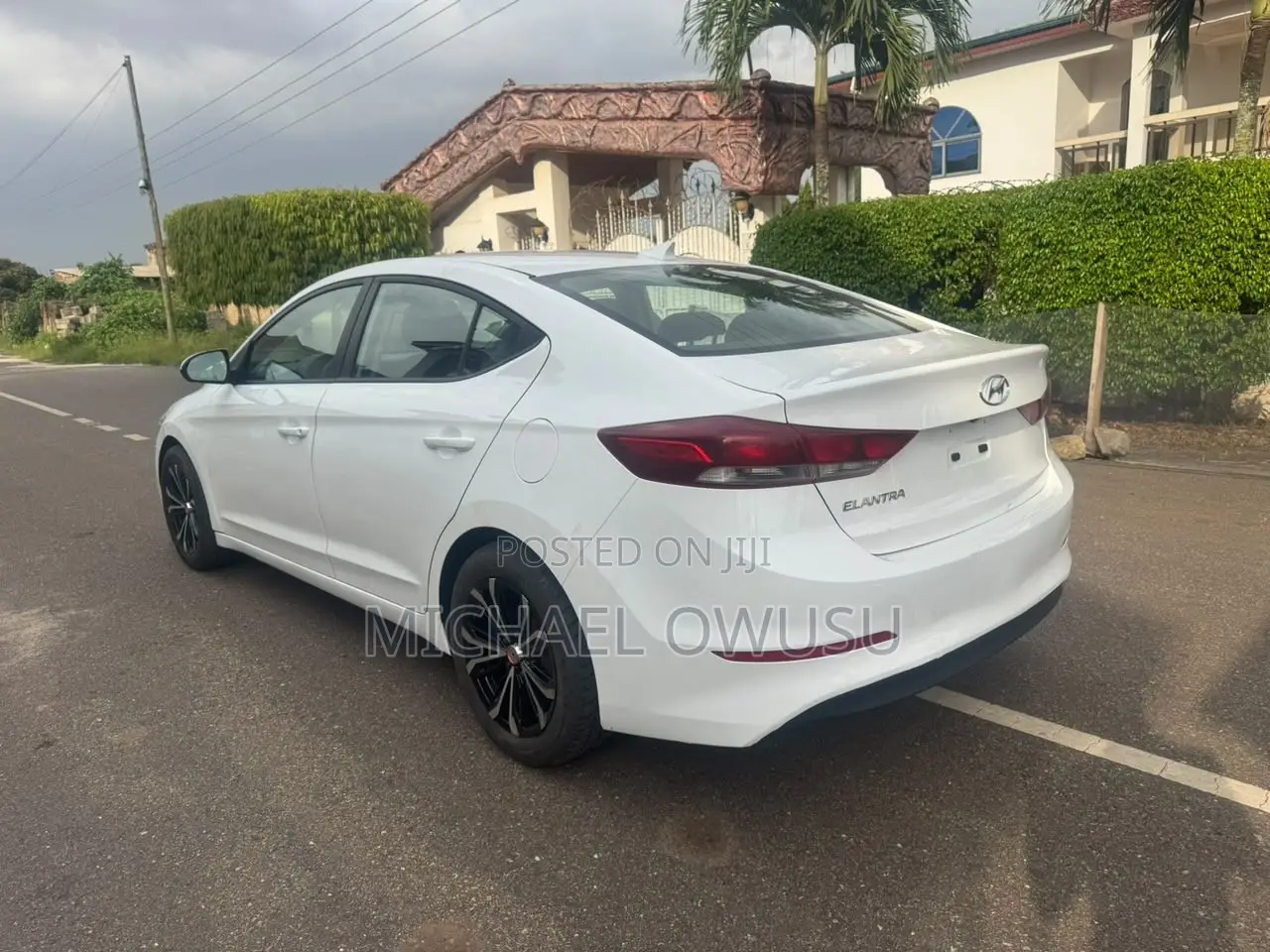 Hyundai Elantra 2018 White