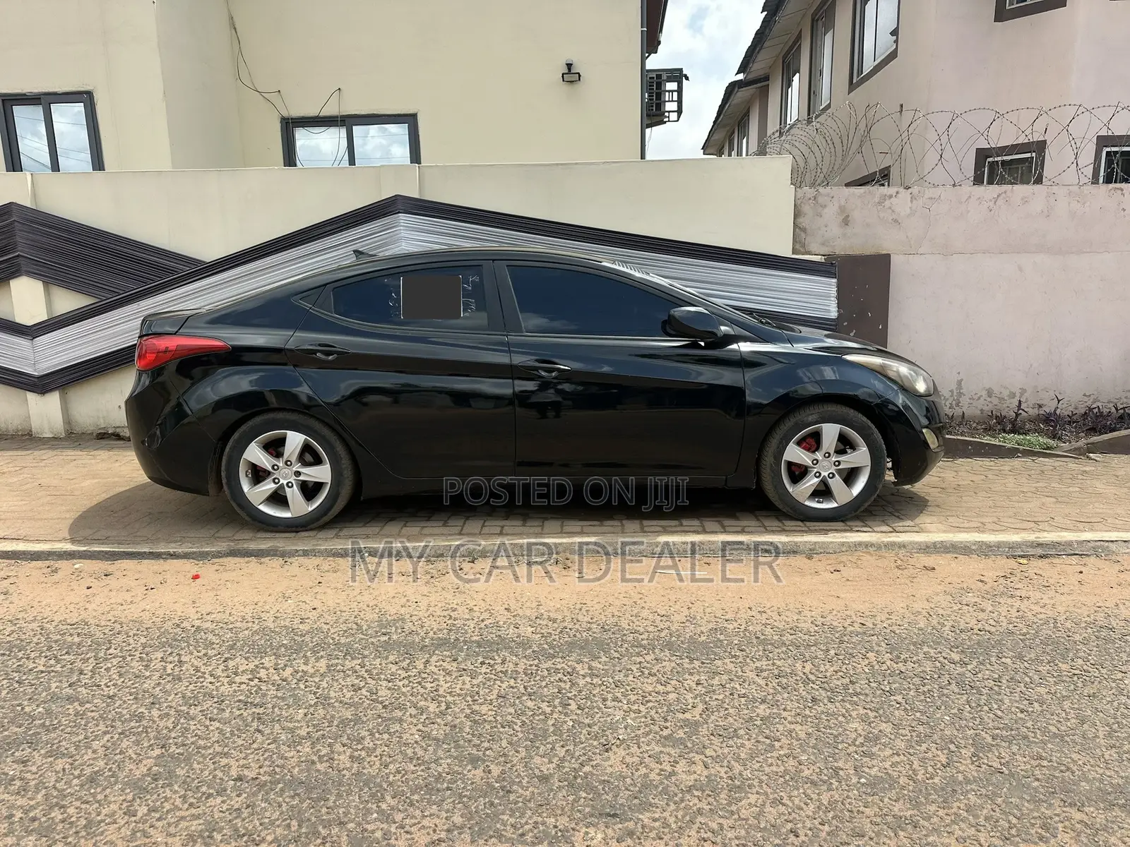 Hyundai Elantra GLS Sedan FWD (1.8L 4cyl 6M) 2013 Black