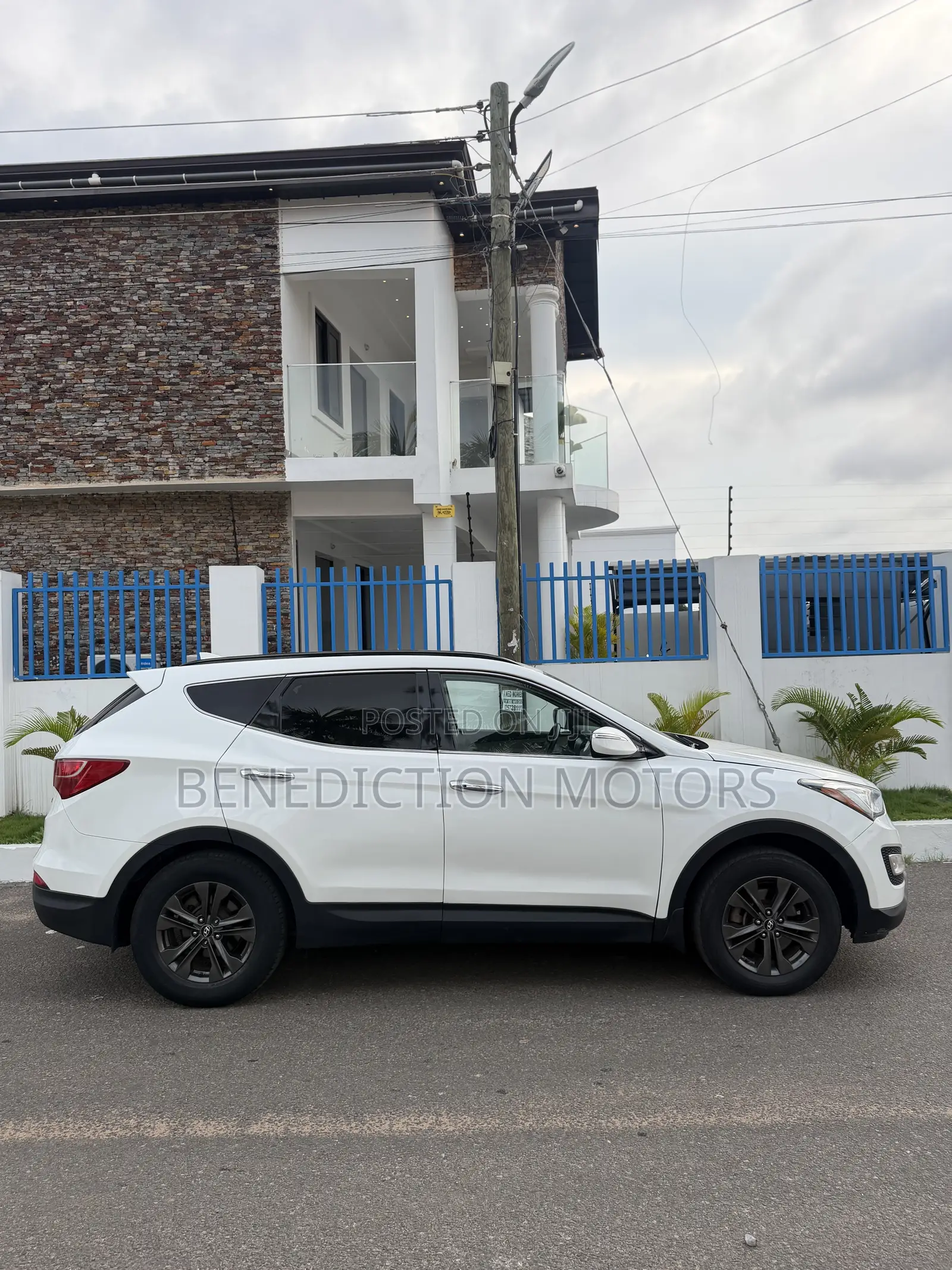 Hyundai Santa Fe 2014 White