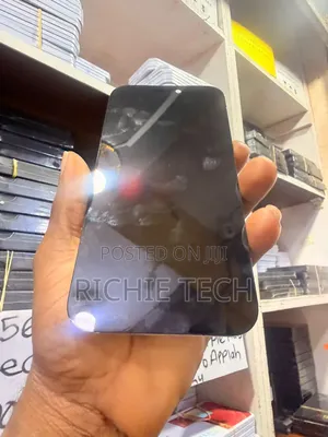 iPhone 17 Pro Max iCloud Screen