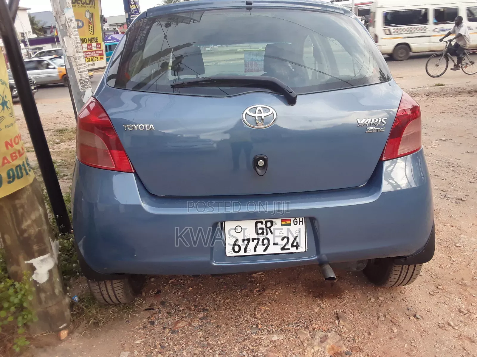 Toyota Yaris 2010 Blue