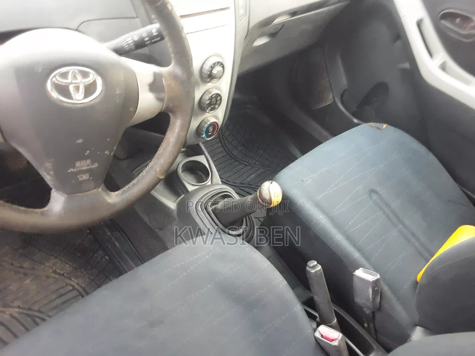 Toyota Yaris 2010 Blue