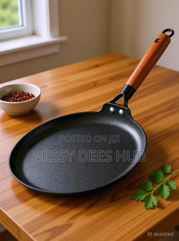 28cm Cast Iron Tawa With Wooden Handle