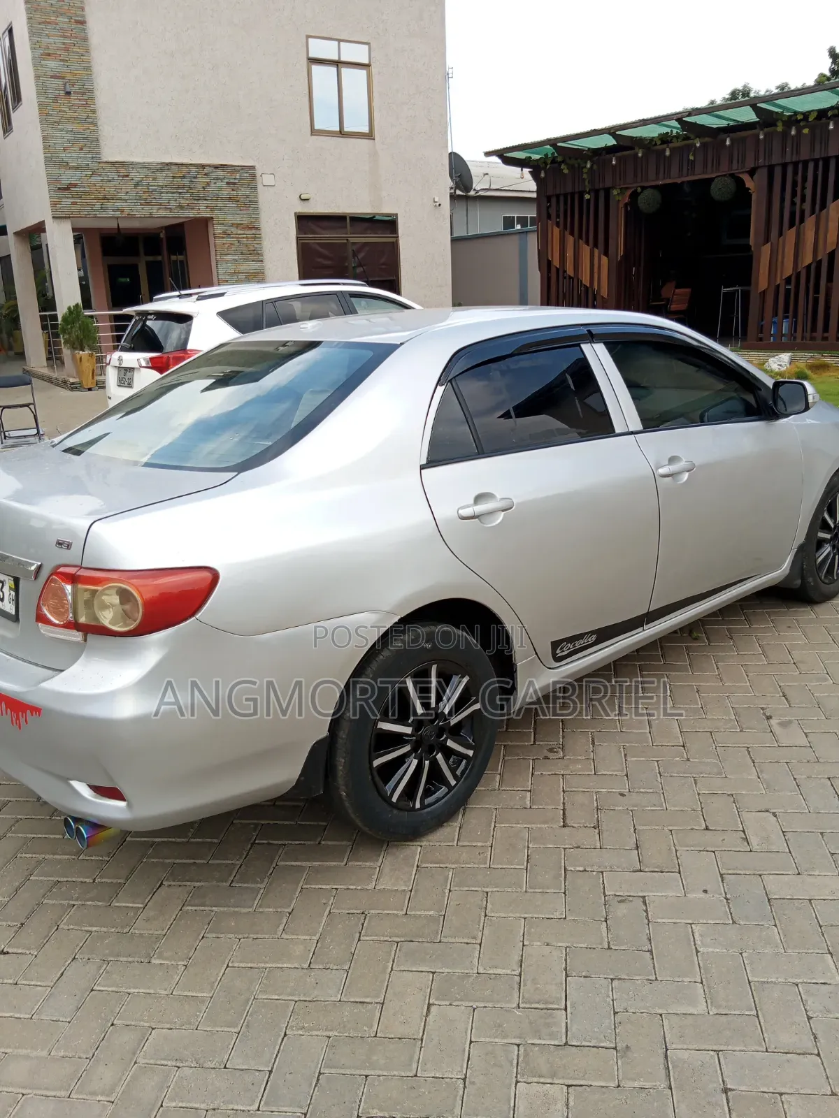 Toyota Corolla 2012 Silver