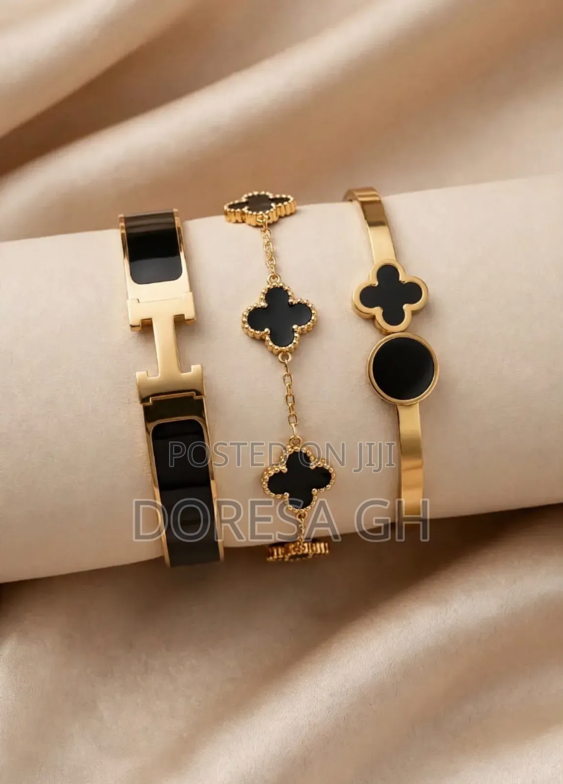 Bangle and Bracelet Set With Gift Case for Ladies