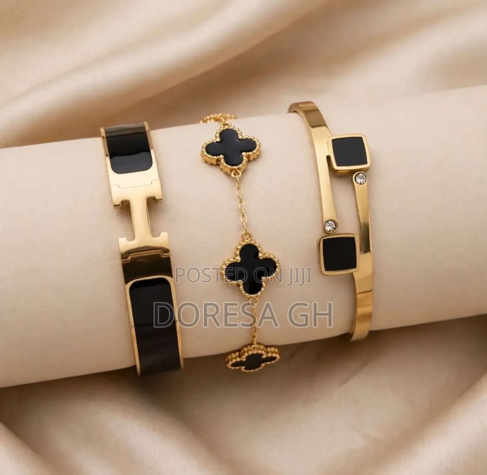 Bangle and Bracelet Set With Gift Case for Ladies