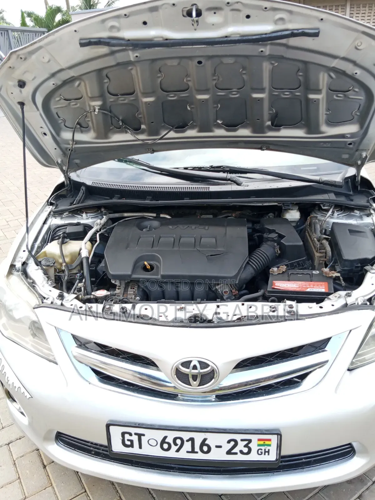 Toyota Corolla 2012 Silver