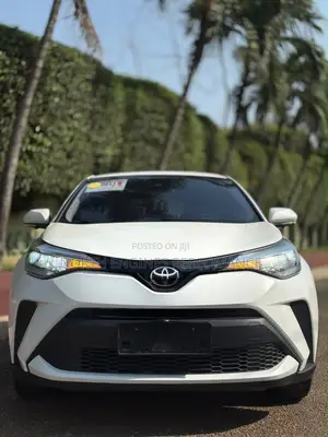 Toyota C-HR 2023 White