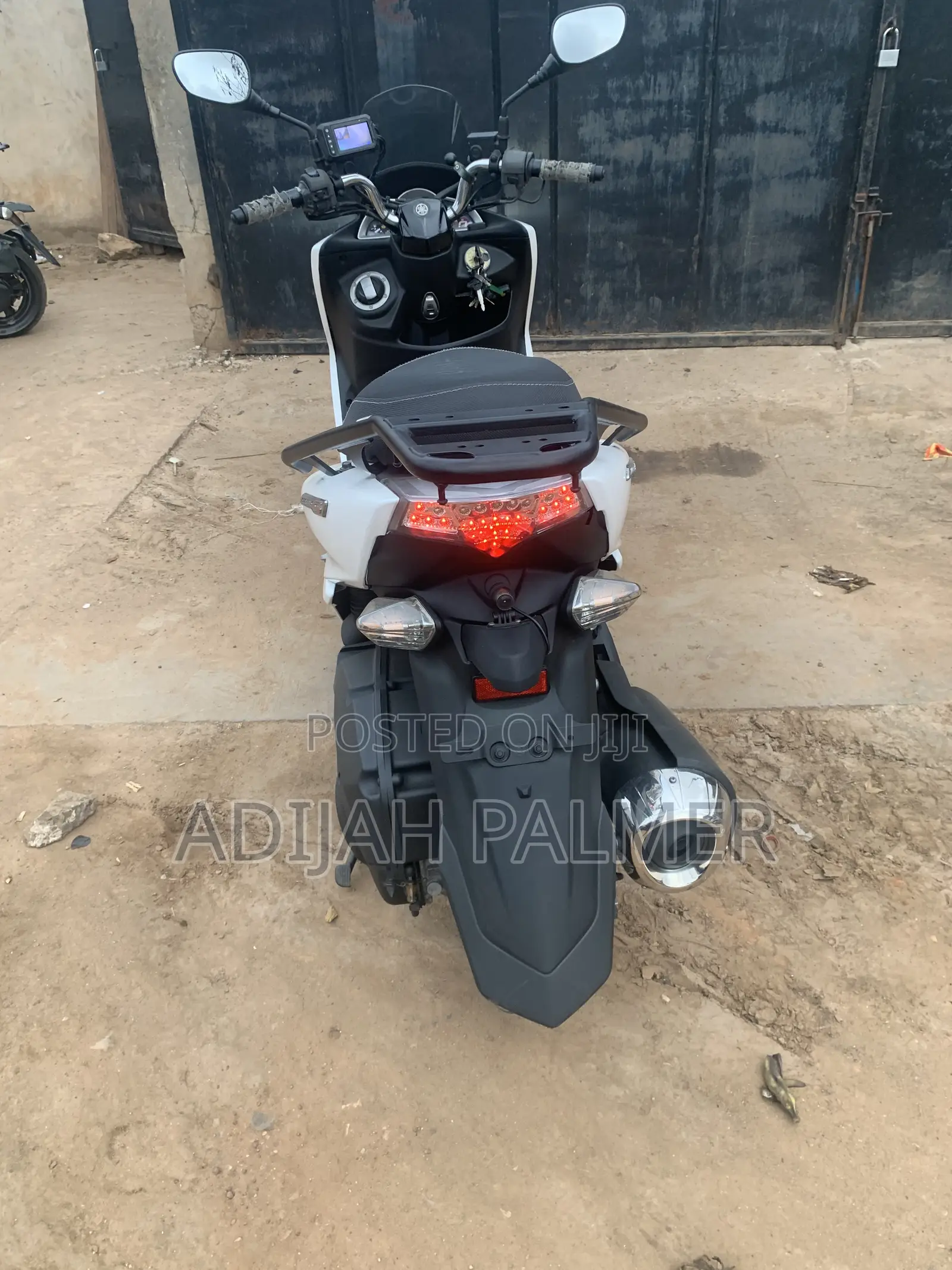Yamaha NMAX 155 2022 White