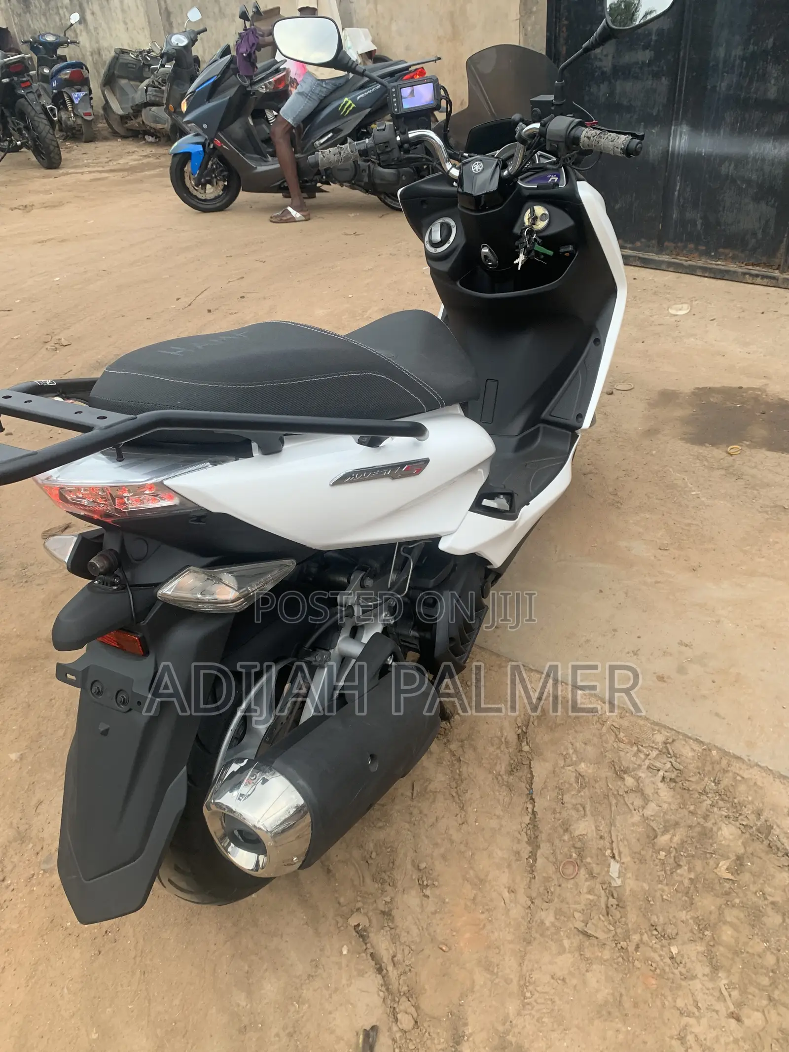 Yamaha NMAX 155 2022 White