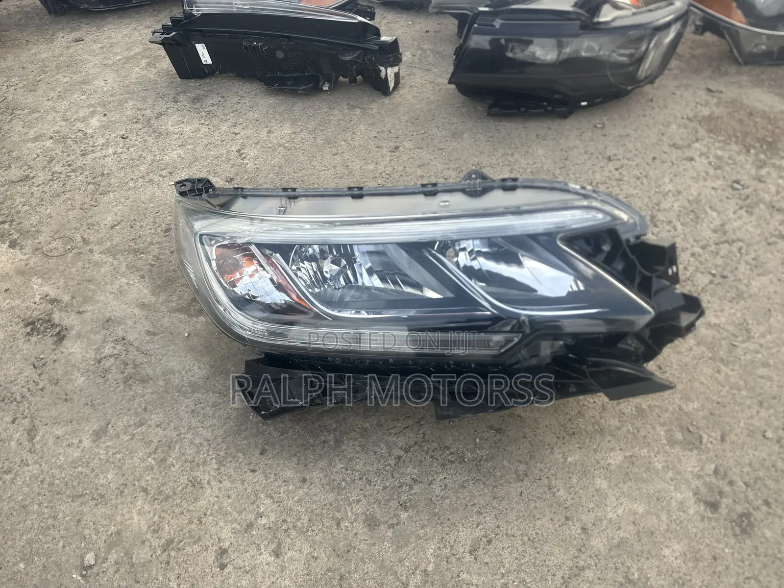 Honda CRV 2015-2016 Headlight Pair LED