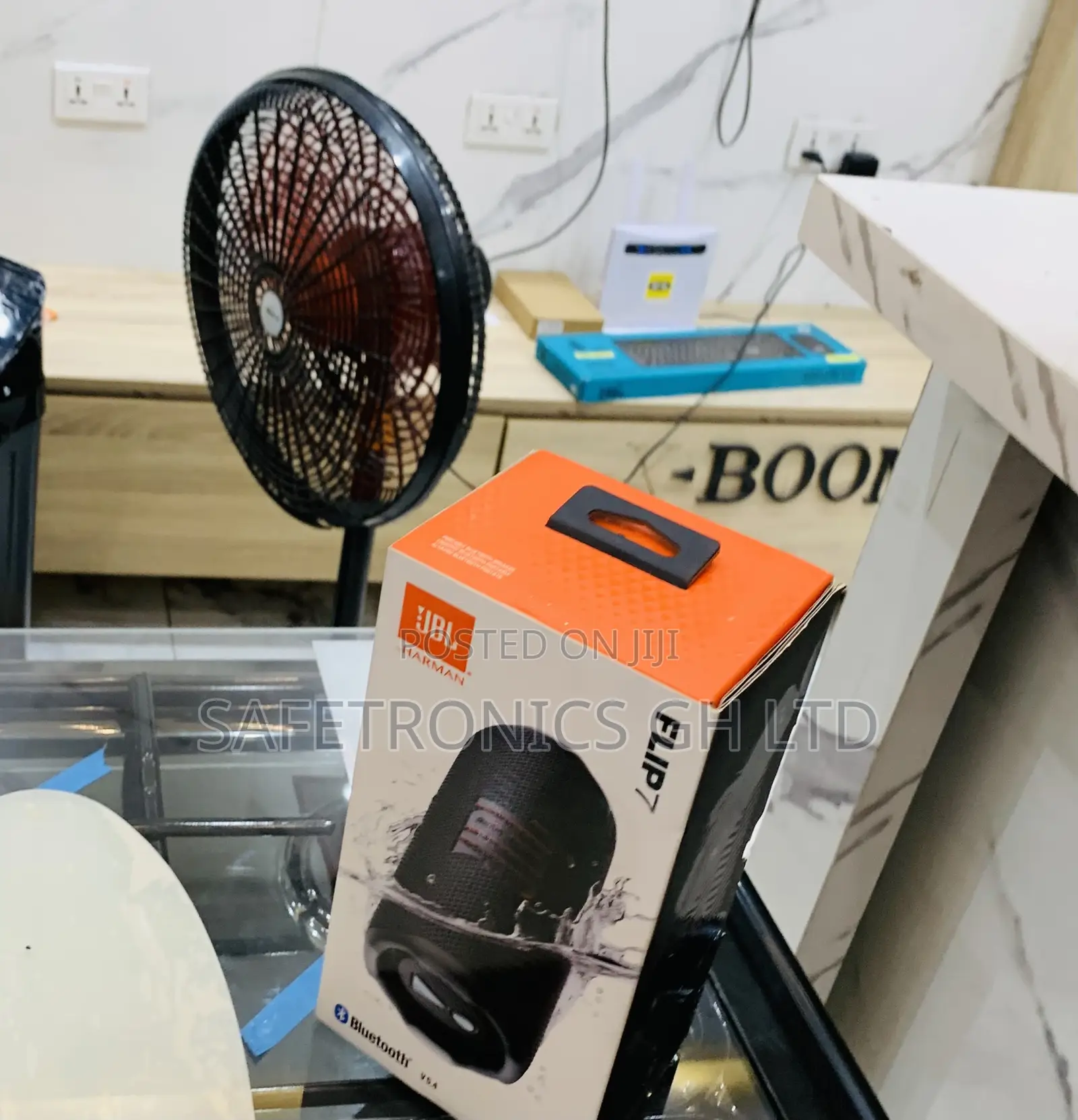 Advanced Audio (Flip 6) JBL Black Speaker