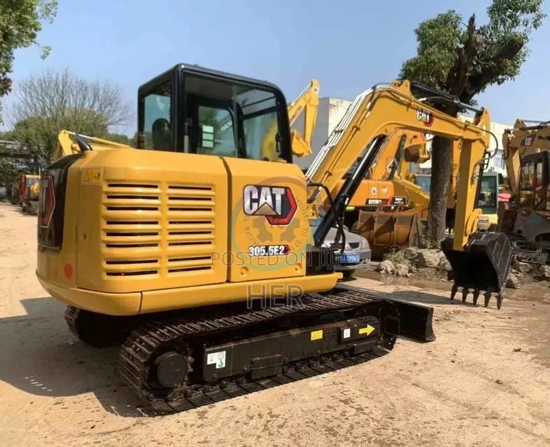 CAT 305.5E2 Mini Excavator 2023 589hrs - Export From Shanghai