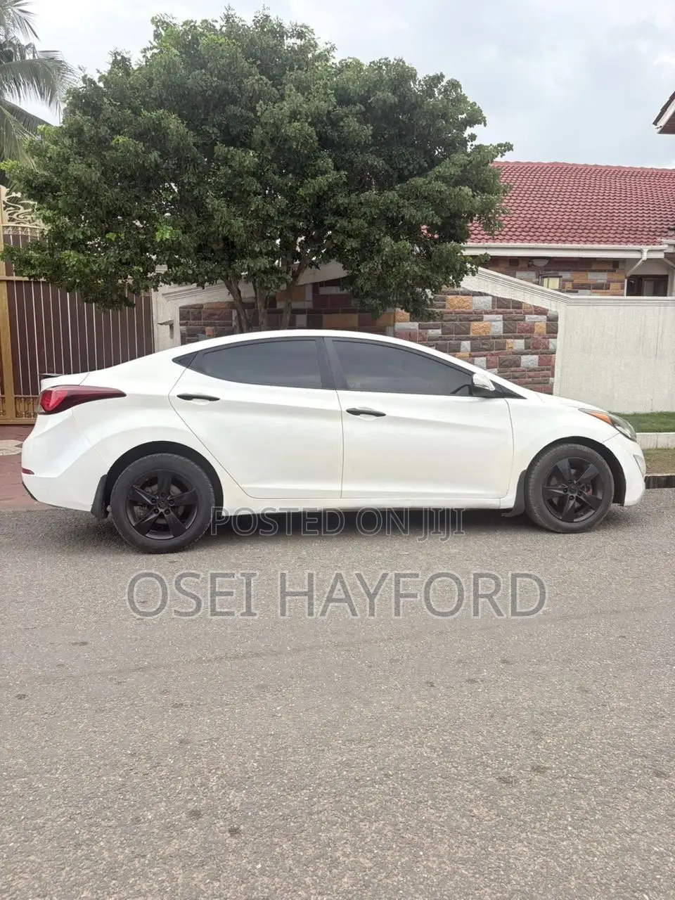 Hyundai Elantra 2012 White