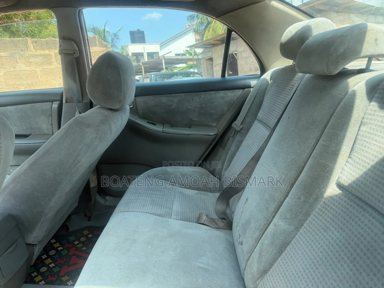 Toyota Corolla 2010 Silver