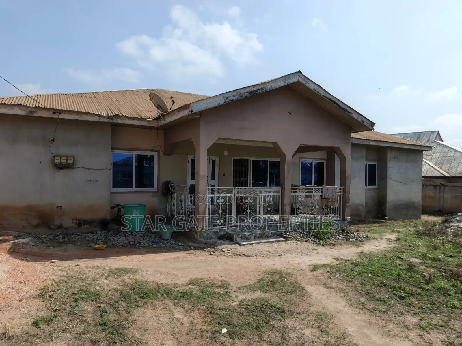 6bdrm House in Kumasi Metropolitan for sale