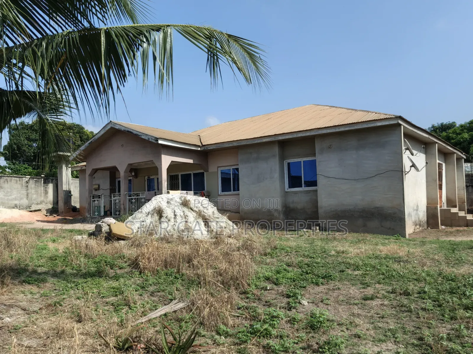 6bdrm House in Kumasi Metropolitan for sale