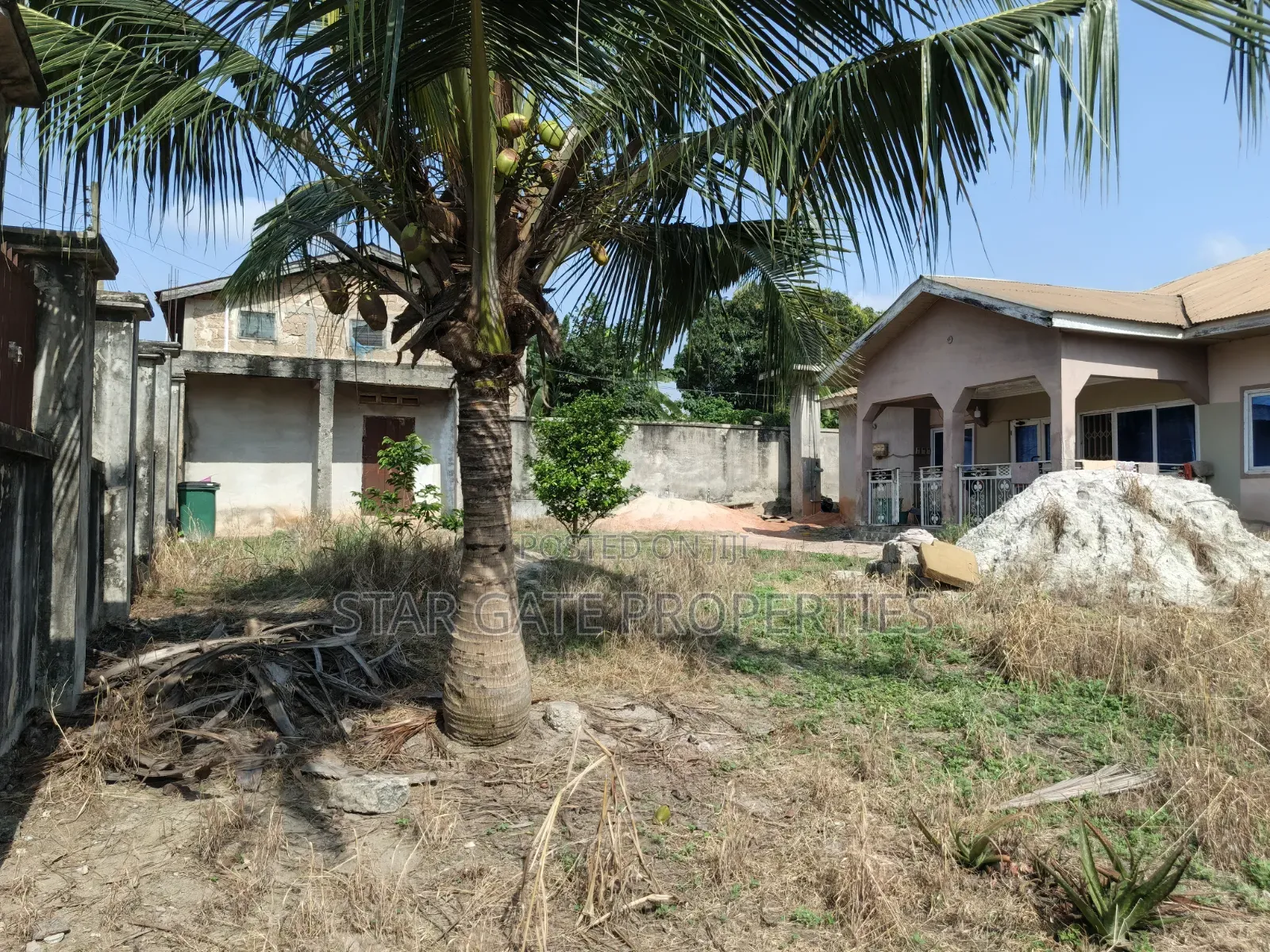 6bdrm House in Kumasi Metropolitan for sale