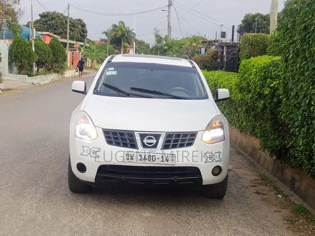 Nissan Rogue 2008 White