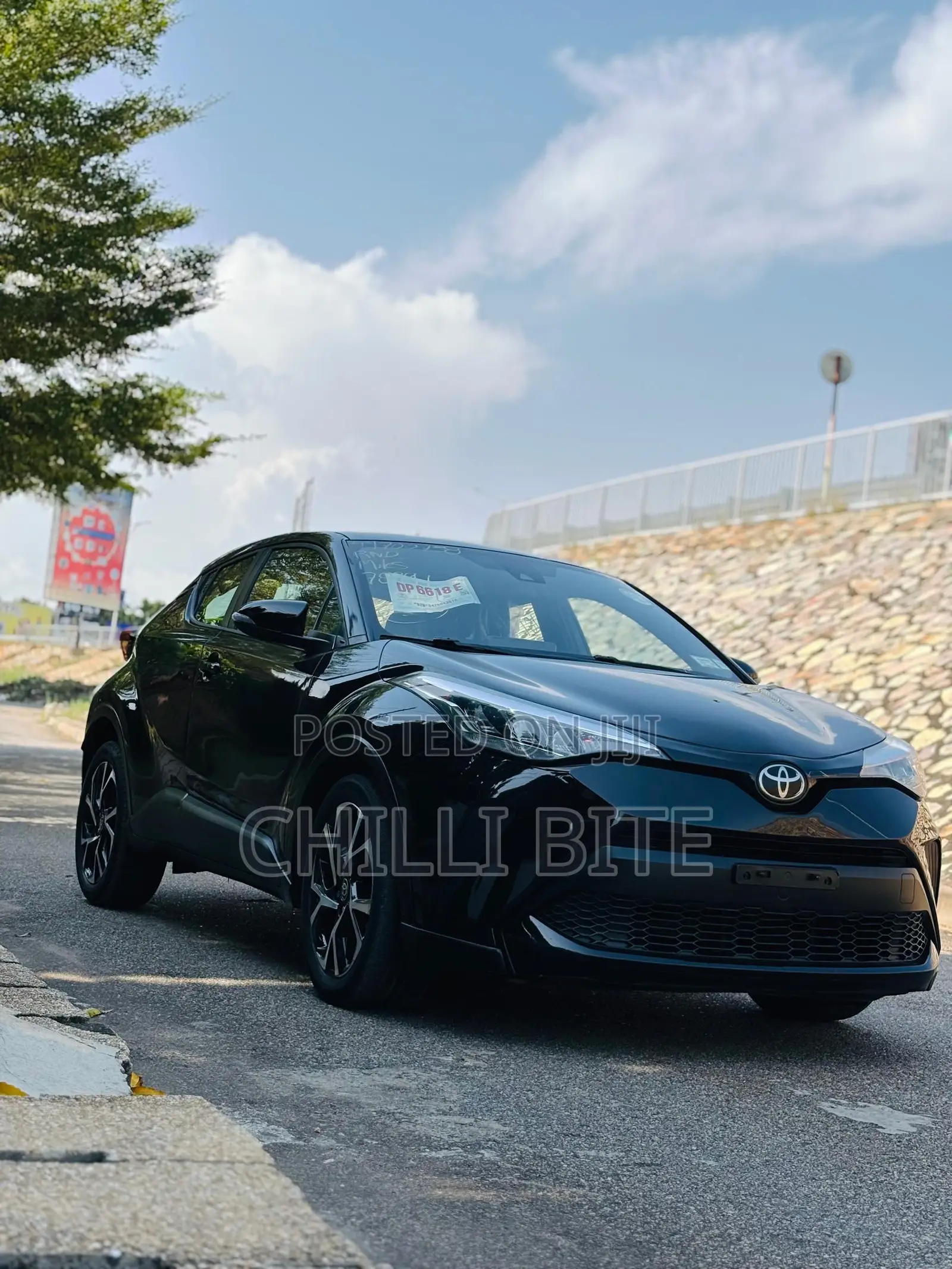 Toyota C-HR XLE 2021 Black