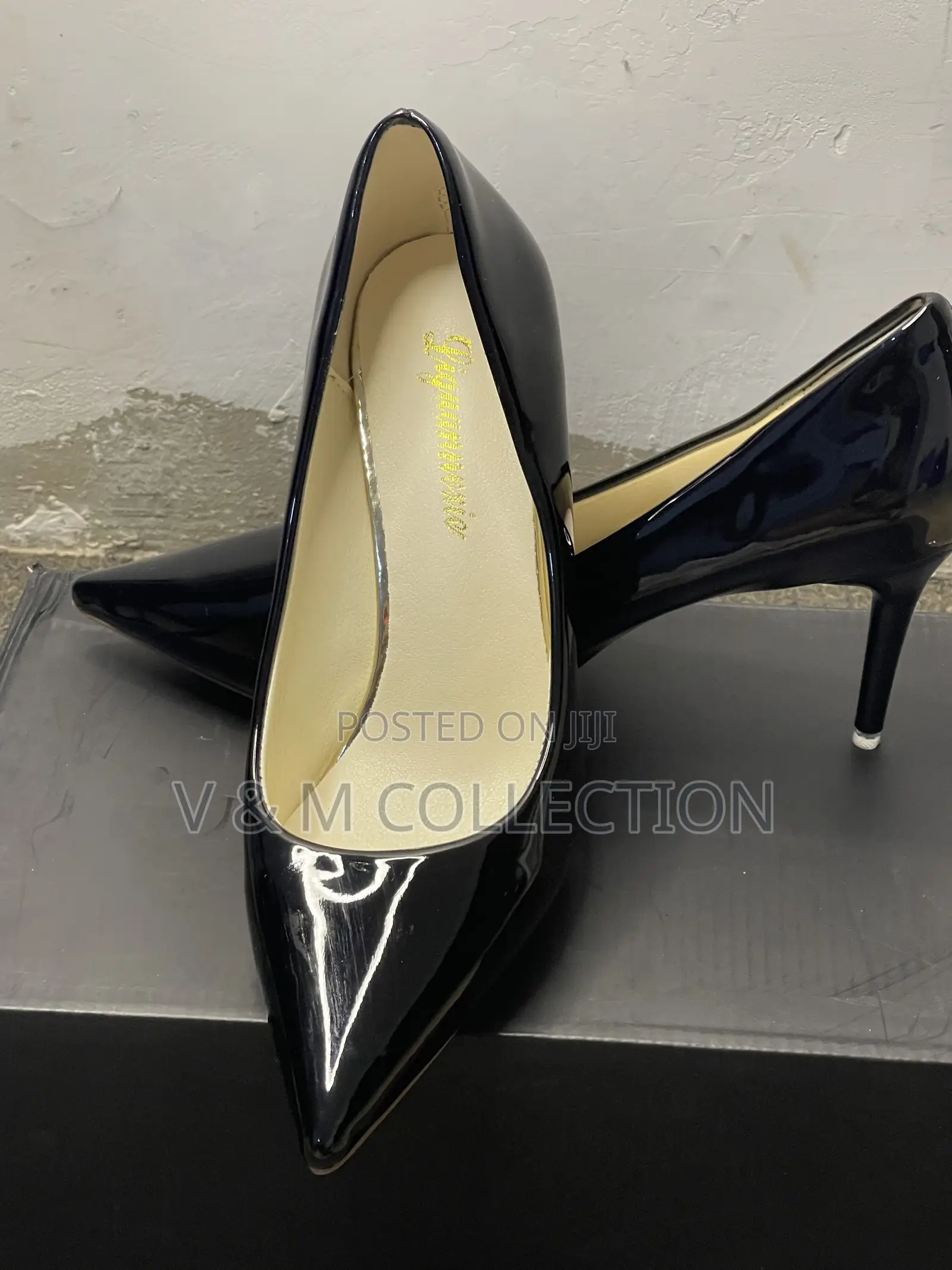 Timeless Lady Pumps