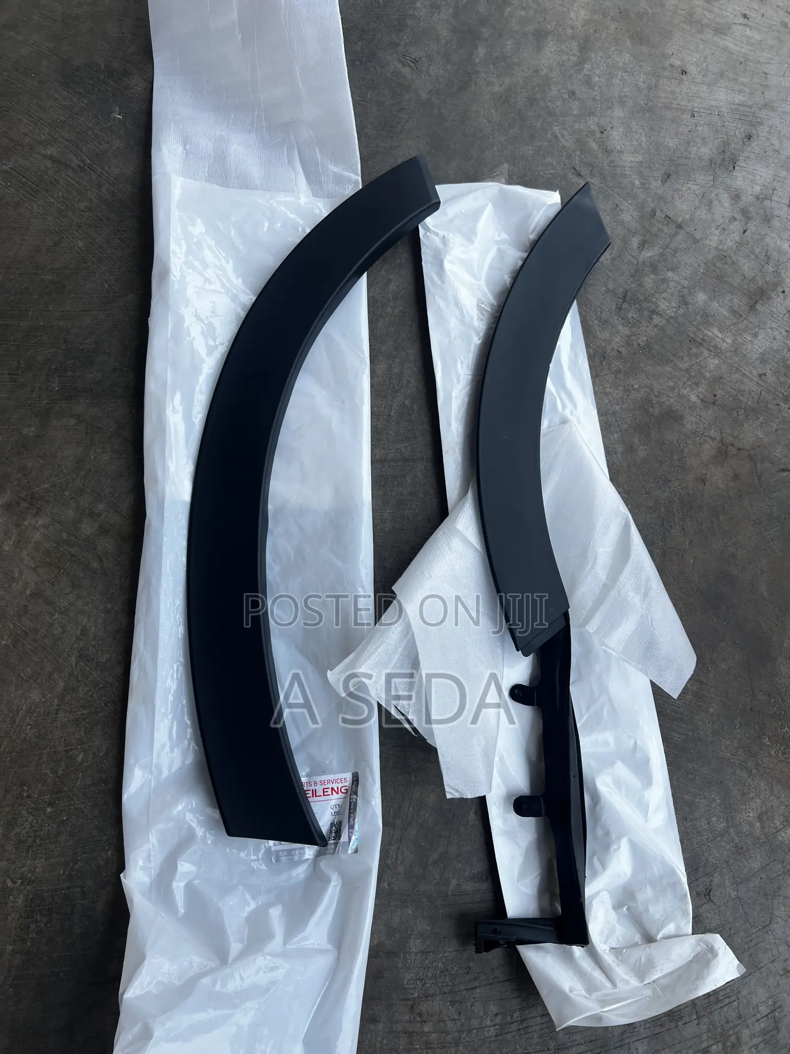Honda CRV Back Door Moulding Arc 2017 2018 2019 2020 2021 2022