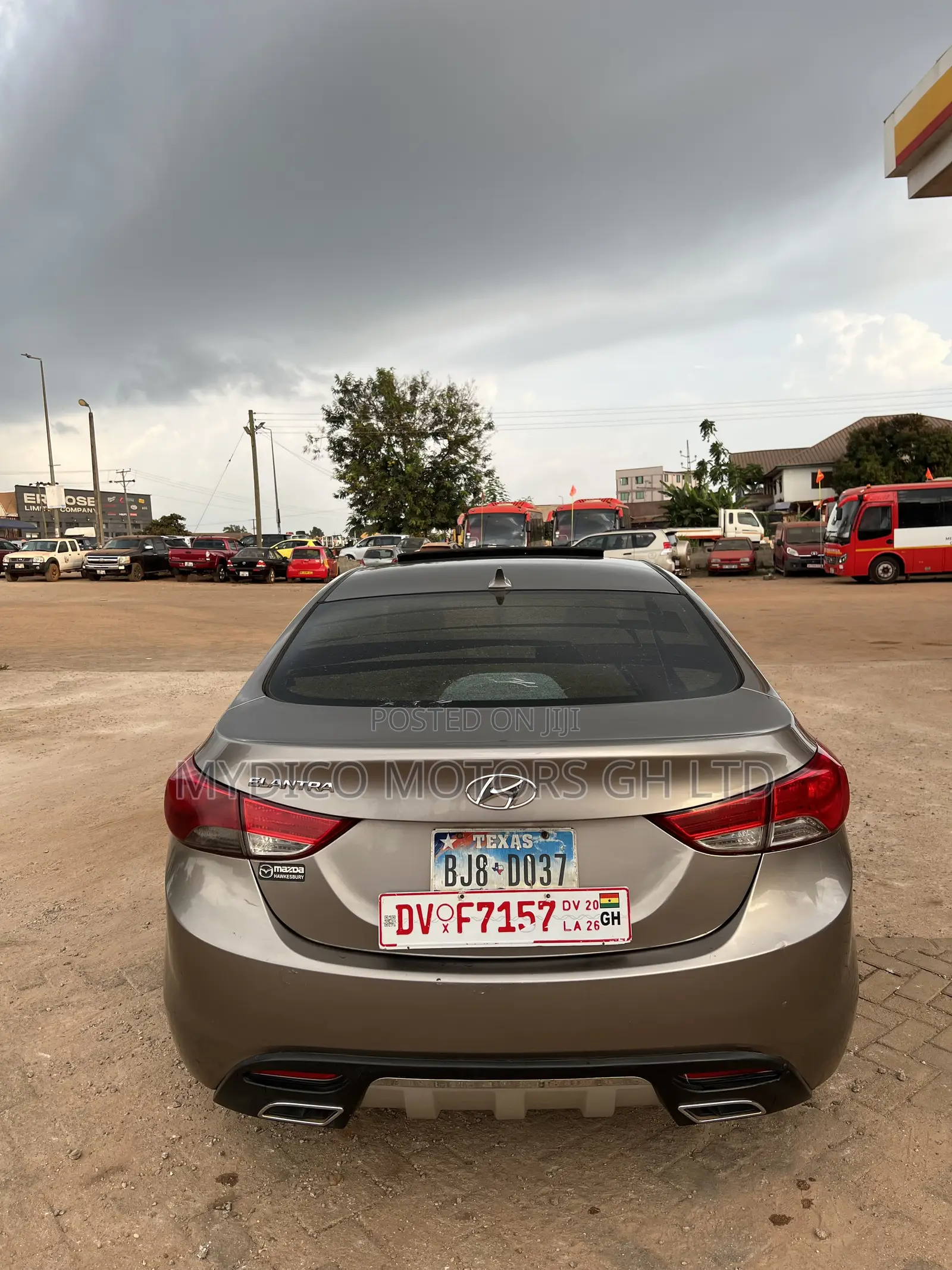 Hyundai Elantra GLS Automatic 2012 Gold